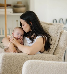 Comfort Meets Care: 2025 Nursery Recliners Redefine Modern Parenting Spaces Comfort Meets Care: 2025 Nursery Recliners Redefine Modern Parenting Spaces