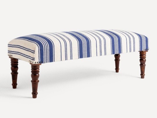 Patterns Are Back: How Prints Are Entering Modern Upholstery in 2026