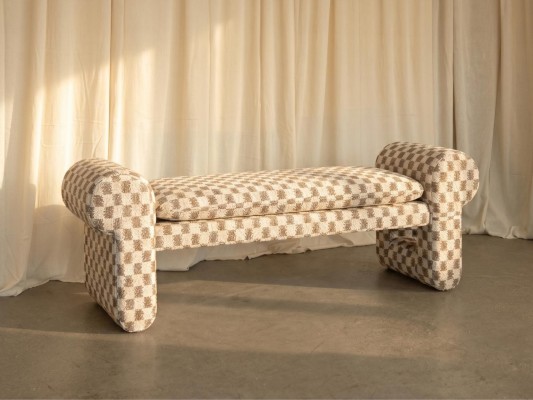 Patterns Are Back: How Prints Are Entering Modern Upholstery in 2026