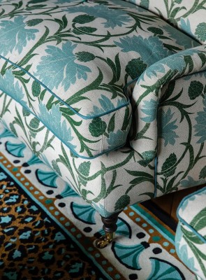 Patterns Are Back: How Prints Are Entering Modern Upholstery in 2026