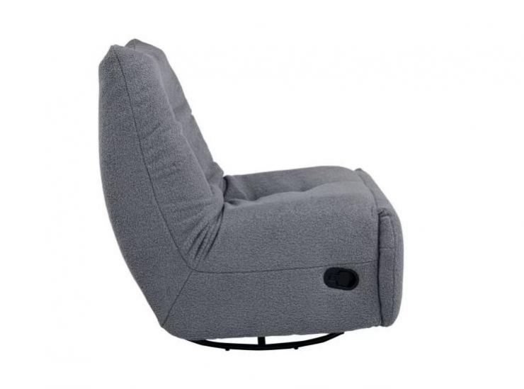 Tudor Recliner